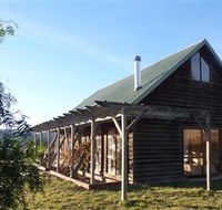 Pinot Cottage on Charles Reuben Estate - Whitsundays Accommodation