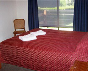 Hazards House - Whitsundays Accommodation 3