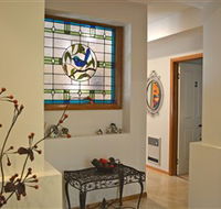 Country View Stays - Whitsundays Accommodation