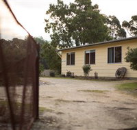 Shuckers Cottages - Whitsundays Accommodation