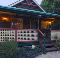 Trawool Cottages  Farmstay - Whitsundays Accommodation