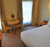 Glen Inn Motel  Apartments - Whitsundays Accommodation