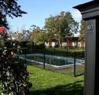 Captains Lodge International - Whitsundays Accommodation