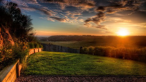 Anchors Beach House - Whitsundays Accommodation 0