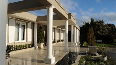 Norwood House Receptions & Motel - Whitsundays Accommodation 0