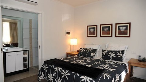 Norwood House Receptions & Motel - Whitsundays Accommodation 2