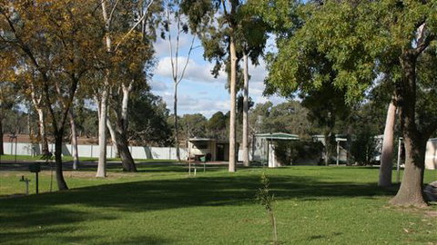 Lake Fyans Holiday Park - Whitsundays Accommodation 5
