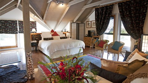 Mt Bellevue - Whitsundays Accommodation 0