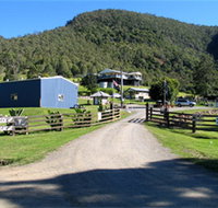 Neurum Creek Bush Retreat - Whitsundays Accommodation