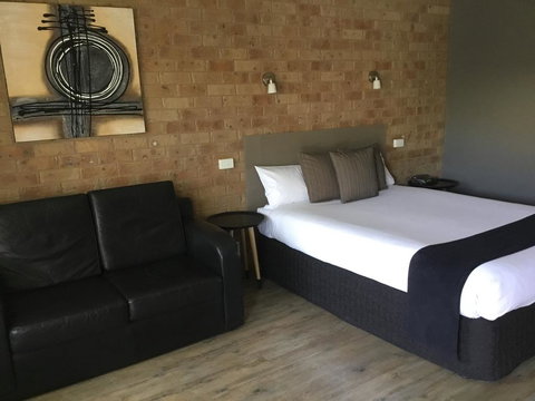 Bridges On Meninya Motel & Apartments - Whitsundays Accommodation 0