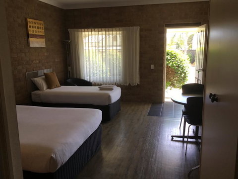 Bridges On Meninya Motel & Apartments - Whitsundays Accommodation 1