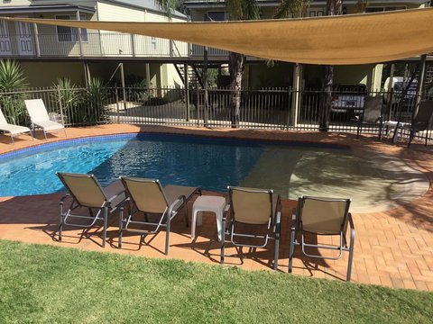 Bridges On Meninya Motel & Apartments - Whitsundays Accommodation 4