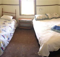 Twin Palms Cottage - Whitsundays Accommodation