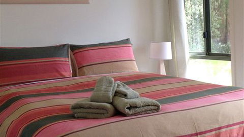 Chestnut Springs - Whitsundays Accommodation 3