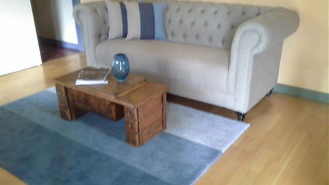 Blue House At Mountainside Wines - Whitsundays Accommodation 0
