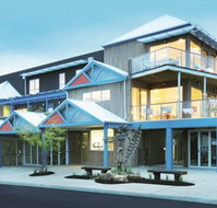 The Island Accommodation - Phillip Island YHA - Whitsundays Accommodation