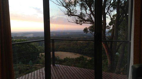 Southern Anchorage Retreat - Whitsundays Accommodation 1