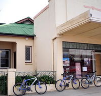 The Glen Bakery - Whitsundays Accommodation