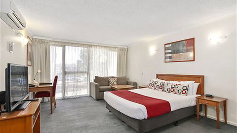 Knox International Hotel And Apartments - Whitsundays Accommodation 0