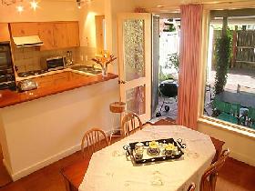 Adelaide Serviced Apartments - William Townhouse - Whitsundays Accommodation 2