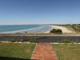 Beachside Cottage - Whitsundays Accommodation 1
