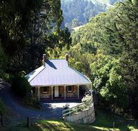 Bishops Adelaide Hills - Henry's - Whitsundays Accommodation