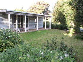 Driftwood House - Whitsundays Accommodation 1