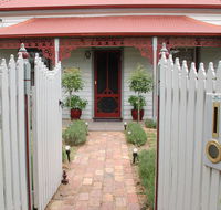 Airleigh Rose Cottage - Whitsundays Accommodation