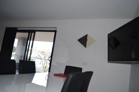 Apex Park Holiday Apartments - Whitsundays Accommodation 3