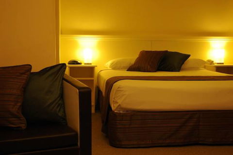 Atlantic Tower Motor Inn - Whitsundays Accommodation 2