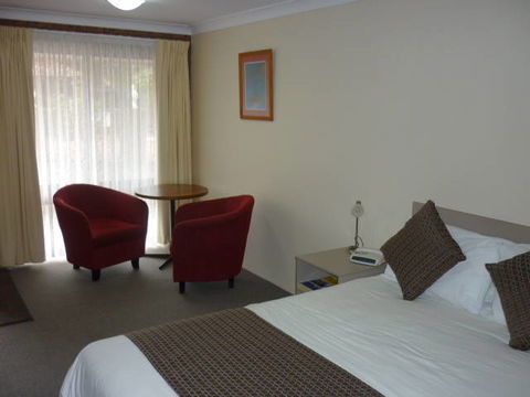 Bomaderry Motor Inn - Whitsundays Accommodation 1