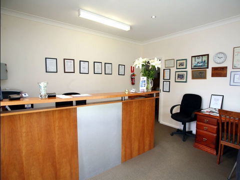 Chalambar Motel - Whitsundays Accommodation 1