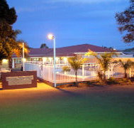 Charles Rasp Motor Inn - Whitsundays Accommodation