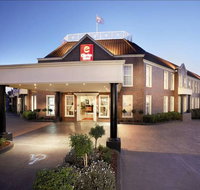 Canterbury International Hotel - Whitsundays Accommodation