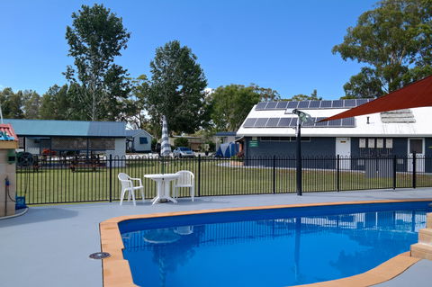 Colonial Holiday Park & Leisure Village - Whitsundays Accommodation 1