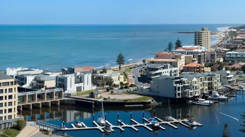 Atlantic Tower Motor Inn - Whitsundays Accommodation 10