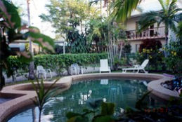 Coral Reef Holiday Apartments - Whitsundays Accommodation 0