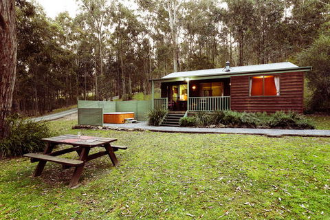 Cottages On Mount View - Whitsundays Accommodation 7