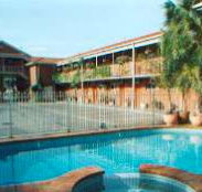 Courtyard Motor Inn - Whitsundays Accommodation