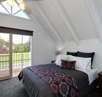 Creek Cottage Bed  Breakfast - Whitsundays Accommodation