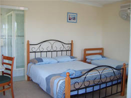 Beale's BedFish & Breakfast - Whitsundays Accommodation 0