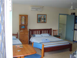Beale's BedFish & Breakfast - Whitsundays Accommodation 1