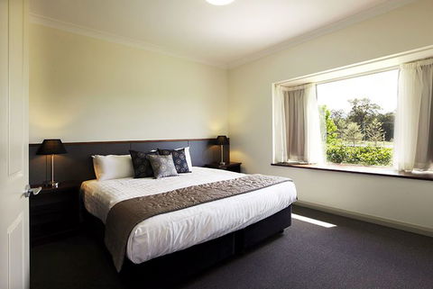 Harrigan's Irish Pub & Ibis Styles Harrington - Whitsundays Accommodation 0