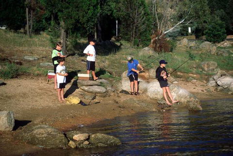 Inland Waters Holiday Parks - Whitsundays Accommodation 2