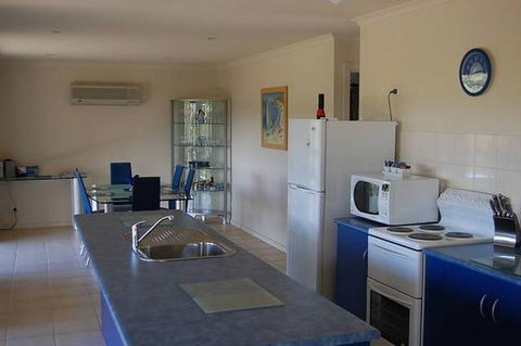 Island Breeze - Whitsundays Accommodation 1