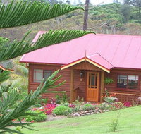 Jacaranda Park Holiday Cottages - Whitsundays Accommodation