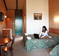 Lookout Motor Inn - Whitsundays Accommodation