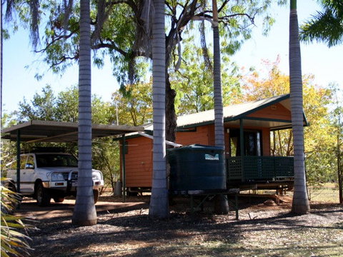 Mataranka Cabins & Camping - Whitsundays Accommodation 0