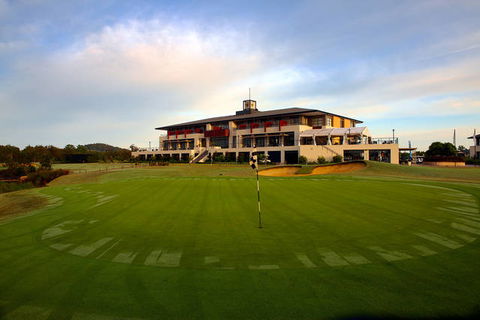 Mercure Kooindah Waters - Whitsundays Accommodation 2