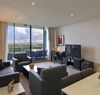Meriton Serviced Apartments Danks Street Waterloo - Whitsundays Accommodation